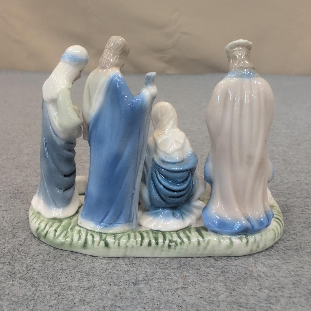 Vintage Style Blue and White Ceramic Nativity Scene Figurine Holy Family Lambs - Picture 5 of 6